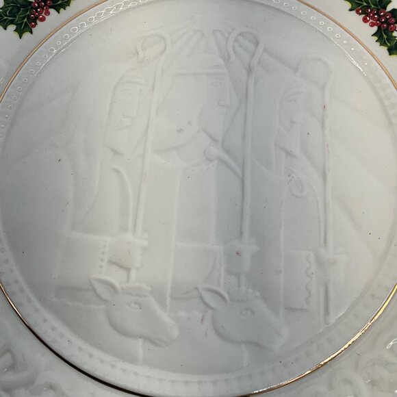 Belleek Christmas 1996 Collectors Plate Fine Parian China Holiday Decor - Picture 3 of 6